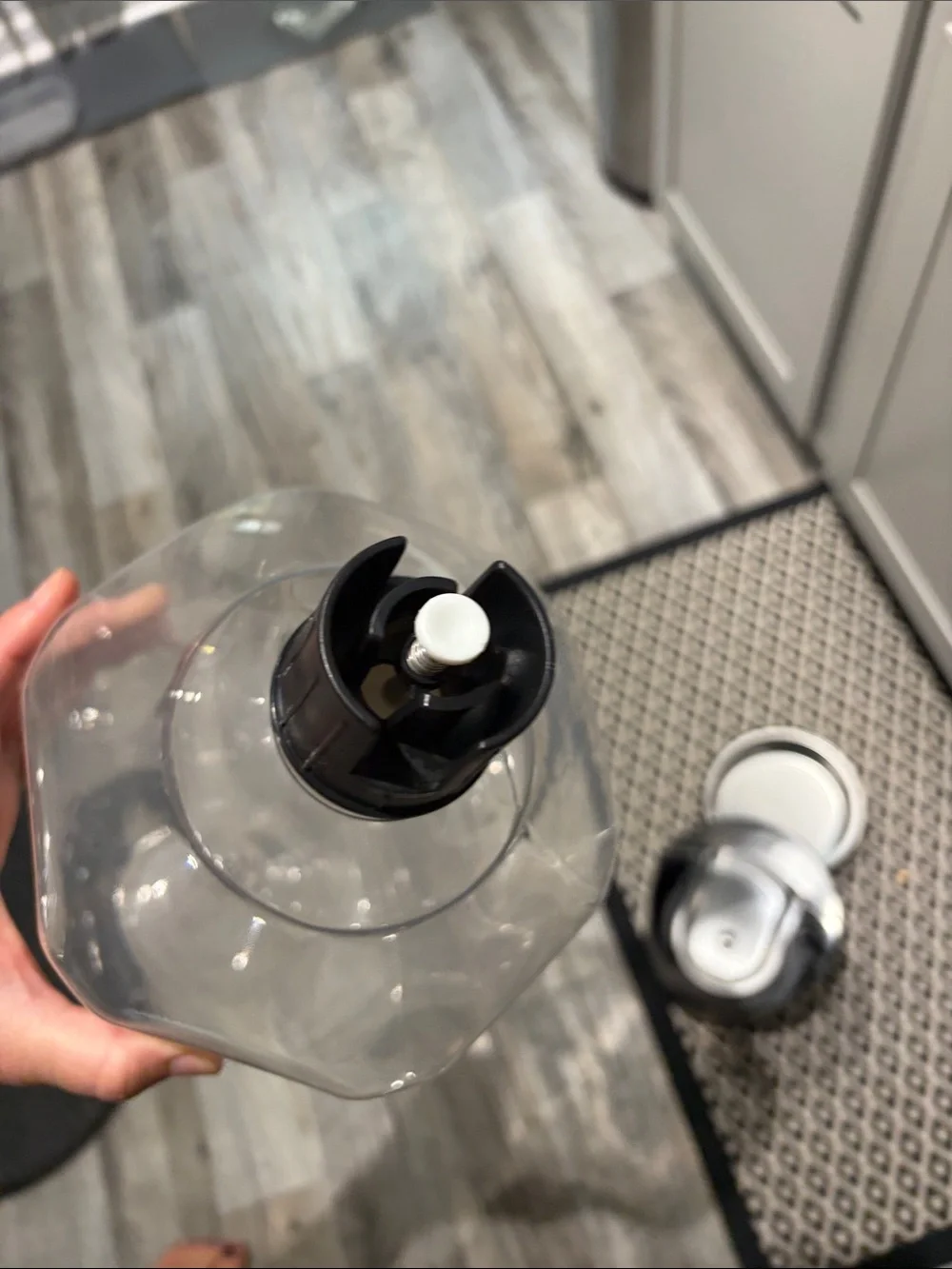 Automatic Gravity Pet water dispenser in Clear and Black